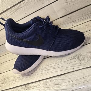 Nike Roshe One Shoes Lace Up 511811-405 Logo Midnight Navy White Size 10 Mens